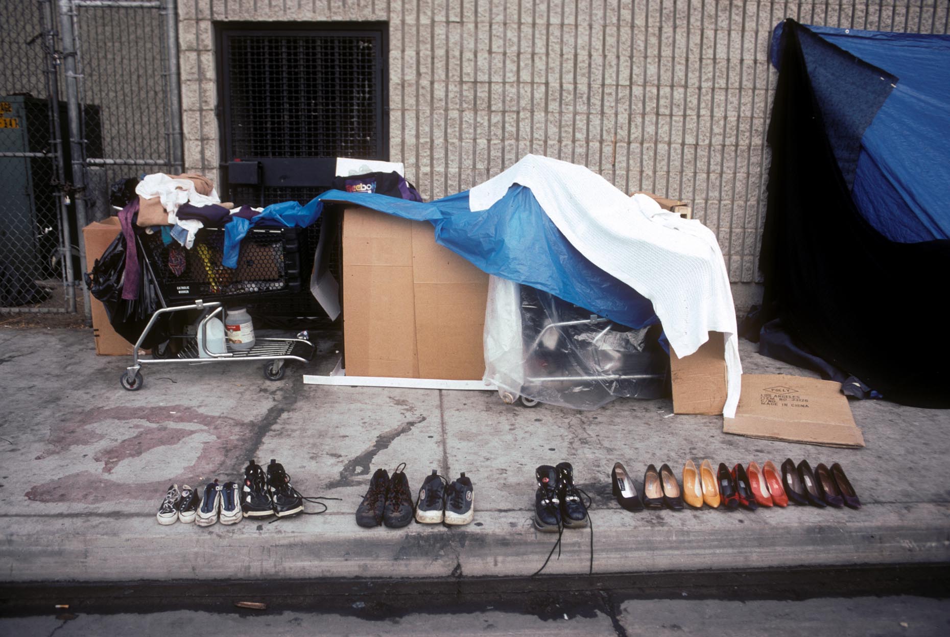 12_Gladys Ave-DUP2. S. of 6th St. Skid Row, 1999_.jpg