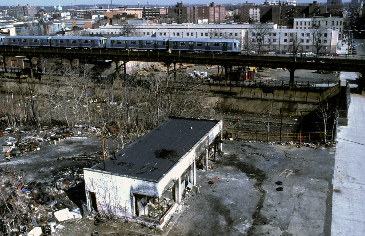 40-ViewalongBlakeAve.fromJuniusSt.Brooklyn1991_