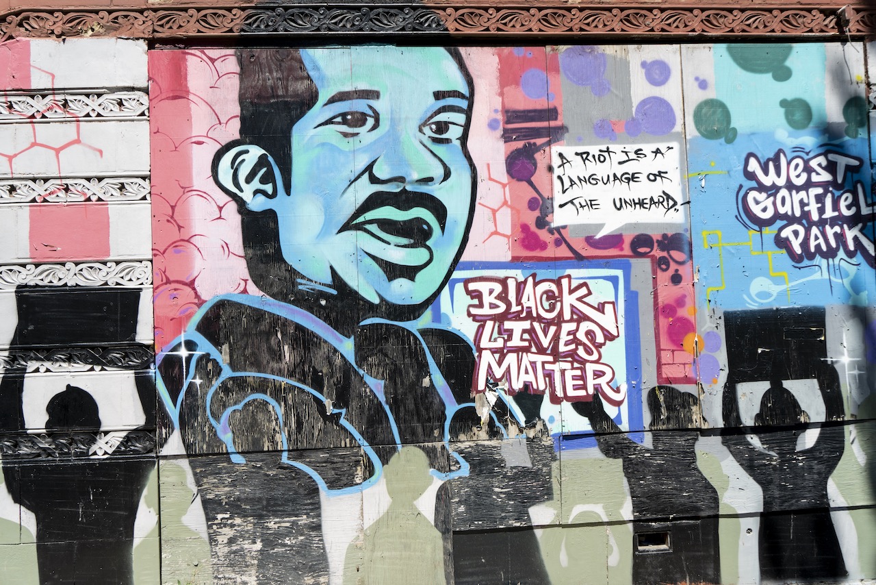 BlackLivesMatterMLKJr.muralWashingtonBlvd.andPulaskiRd.ChicagoAugust112022.